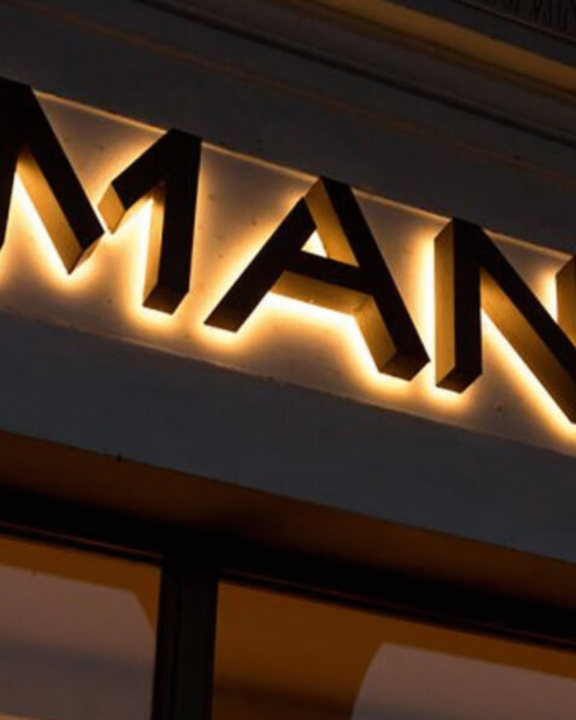 LETREROS Y LETRAS LUMINOSAS